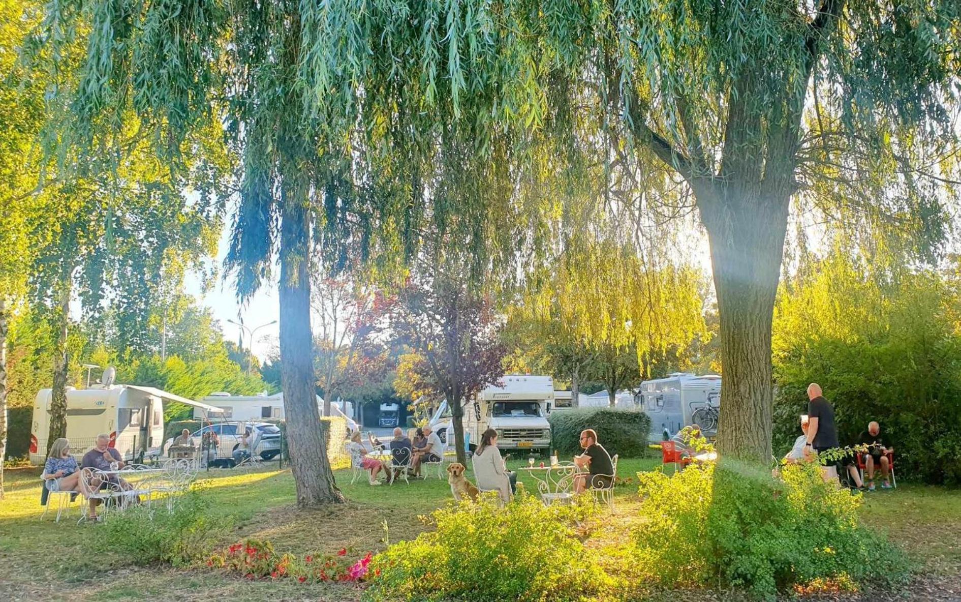 Camping De Chalons en Champagne Exterior photo